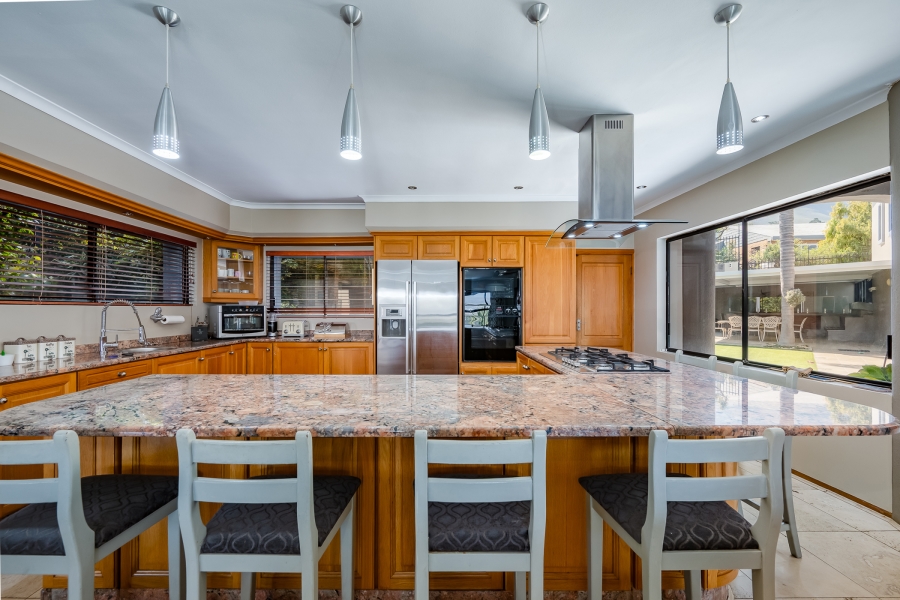 4 Bedroom Property for Sale in La Concorde Western Cape